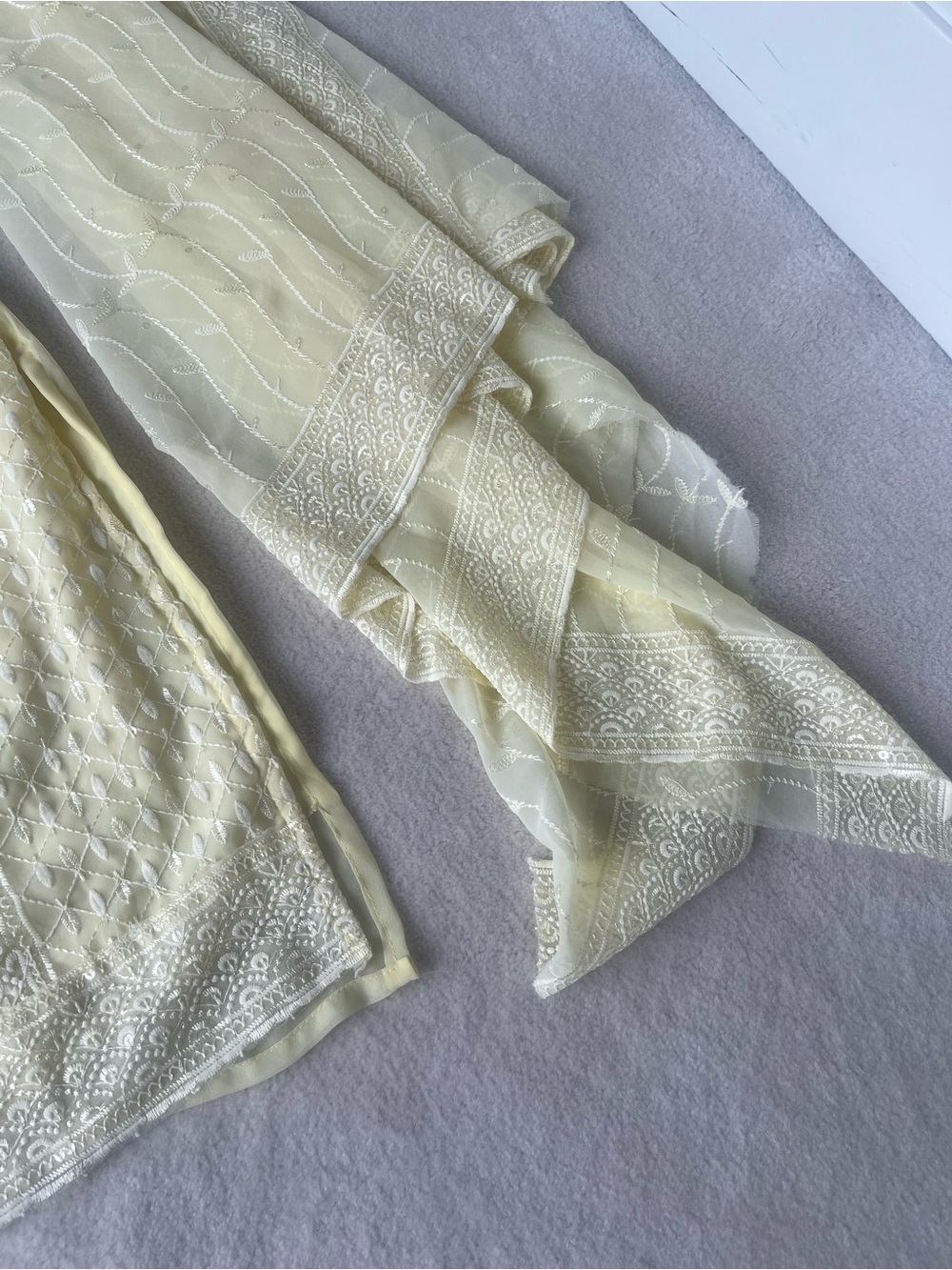 New Light yellow stone work Embroidered 3 piece kurti shalwar and dupatta set - Picture 5 of 8